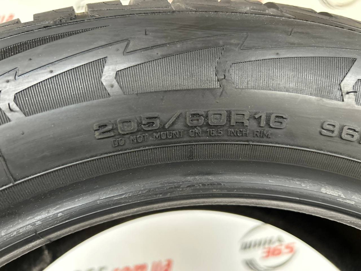 205/60 R16 GOODYEAR ULTRAGRIP PERFORMANCE GEN-1 RUN FLAT 7mm