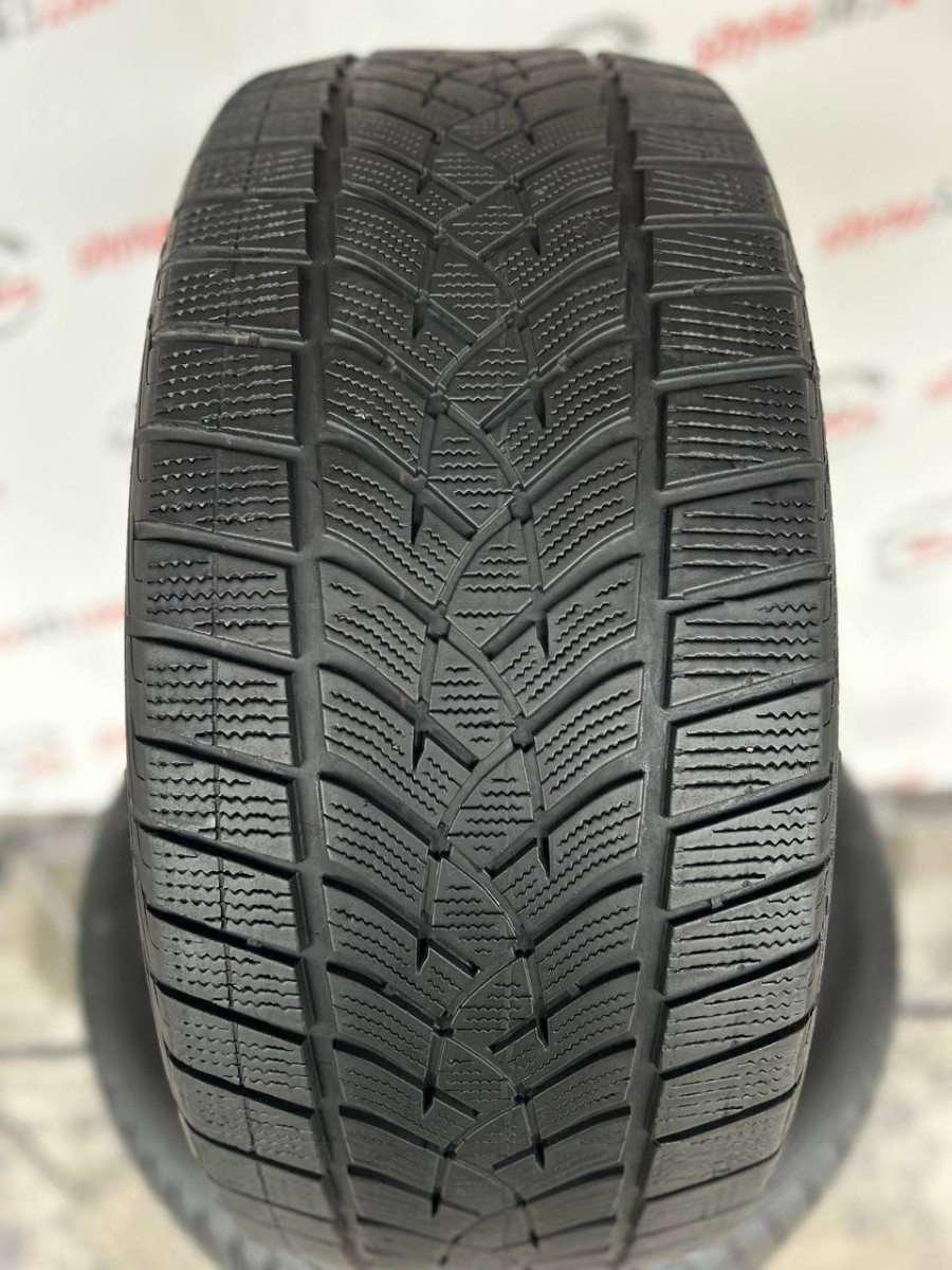 255/40 R21 GOODYEAR ULTRAGRIP PERFORMANCE + SUV 5mm