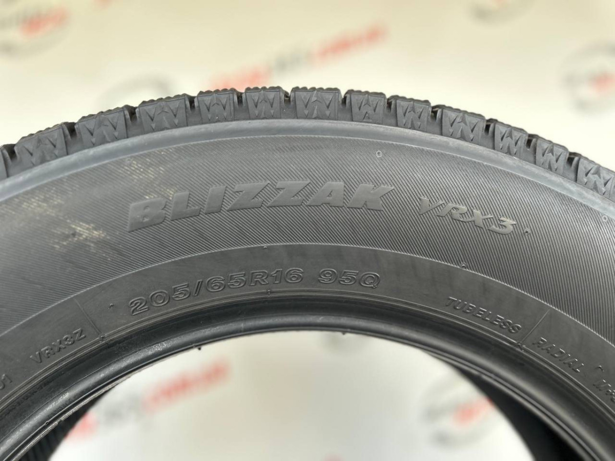 205/65 R16 BRIDGESTONE BLIZZAK VRX3 6mm