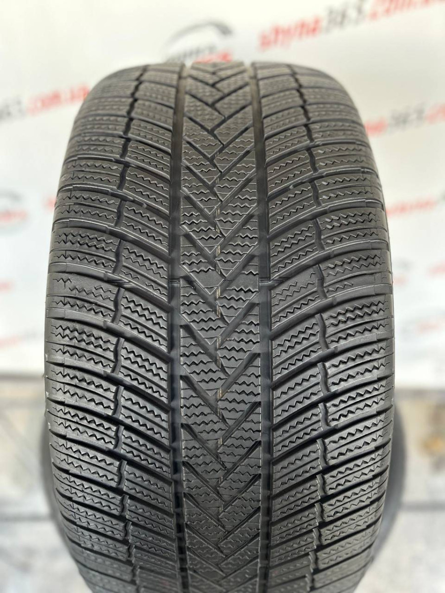 265/35 R20 BRIDGESTONE BLIZZAK LM005 6mm
